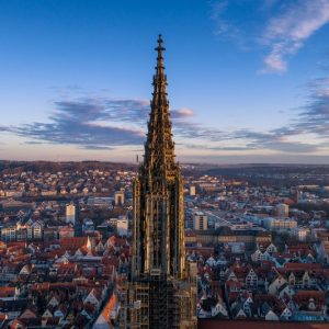 Ulm dall'alto con campanile in evidenza