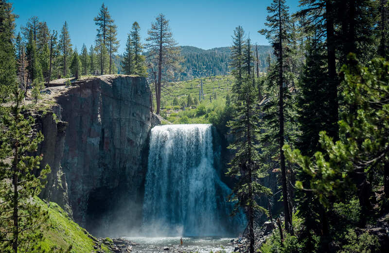 Mammoth lakes Rainbow Falls